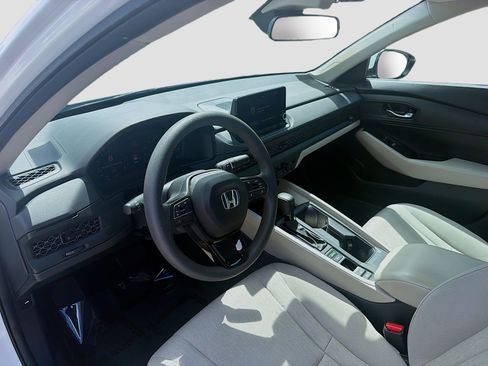 Certified 2023 Honda Accord LX image 9
