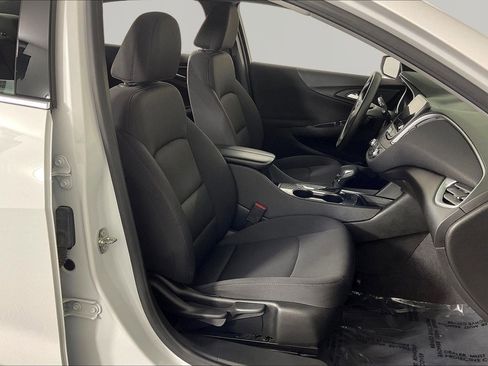 Used 2023 Chevrolet Malibu LT FWD image 27