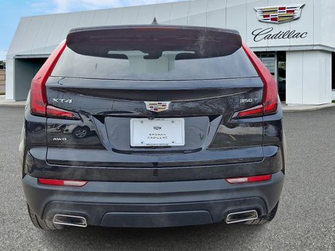 Certified 2023 Cadillac XT4 Luxury w/ Cold Weather Package image 4