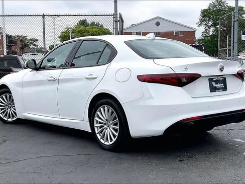 Used 2022 Alfa Romeo Giulia Sprint AWD/4WD image 10