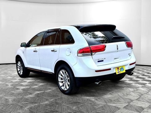 Used 2013 Lincoln MKX AWD image 7