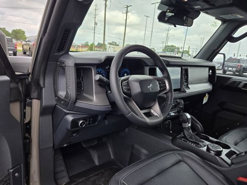 New 2026 Ford Bronco Badlands AWD/4WD image 2
