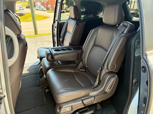 Used 2024 Honda Odyssey Touring image 15