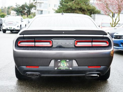 Used 2015 Dodge Challenger R/T Plus RWD image 4