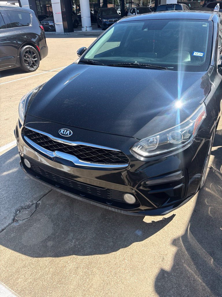 Used 2020 Kia Forte LXS FWD image 2
