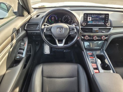 Used 2022 Honda Accord Sport image 11
