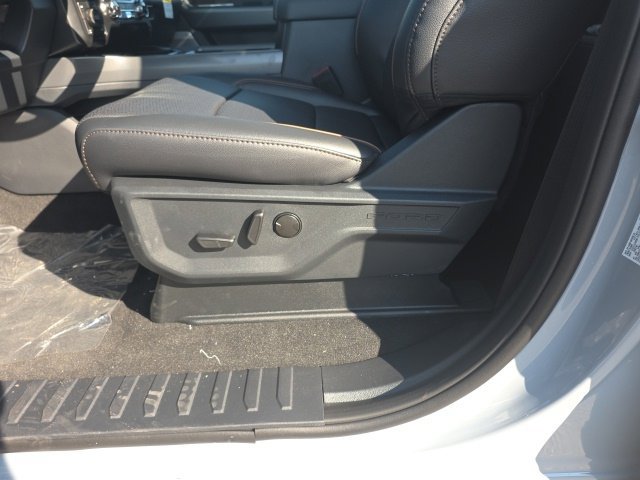 New 2026 Ford F350 Lariat w/ Black Appearance Package AWD/4WD image 16
