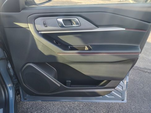 New 2026 Ford Explorer ST-Line w/ ST-Line Street Pack image 26