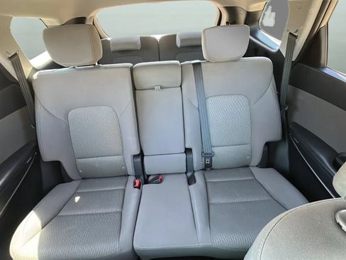 Used 2018 Hyundai Santa Fe SE FWD image 23