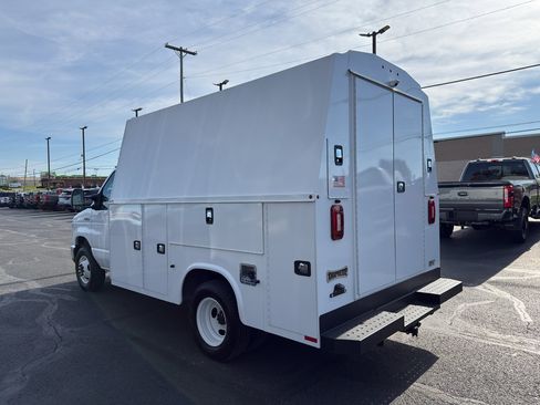 Used 2024 Ford E-350 and Econoline 350 Super Duty w/ Power Windows & Locks Group RWD image 6