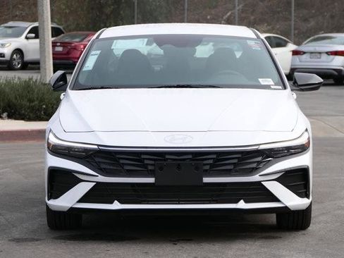 New 2025 Hyundai Elantra Sport image 8