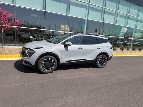 Used 2024 Kia Sportage SX image 3