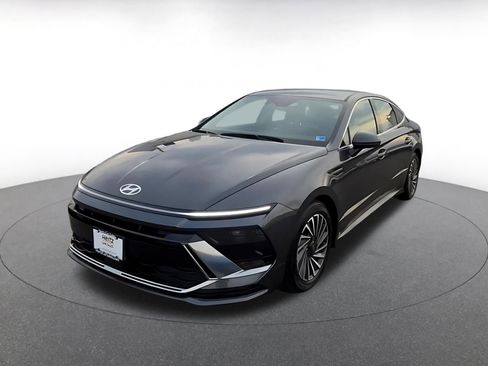 Used 2025 Hyundai Sonata SEL FWD image 8