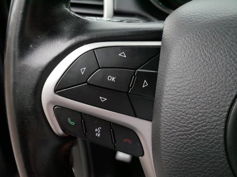 Used 2022 Jeep Grand Cherokee Laredo X AWD/4WD image 27