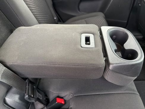 Used 2020 Dodge Journey SE w/ SE Popular Equipment Group image 23