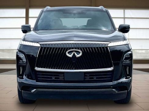 Certified 2026 INFINITI QX80 Autograph image 3