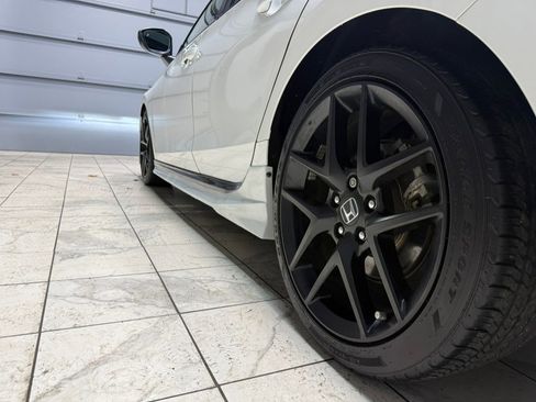 Used 2024 Honda Civic Si image 29