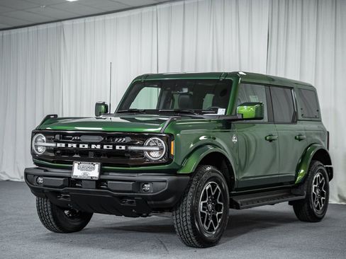 Certified 2025 Ford Bronco Outer Banks image 3