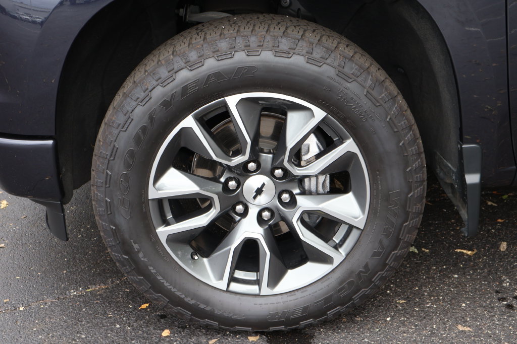 Used 2023 Chevrolet Silverado 1500 RST w/ Z71 Off-Road Package AWD/4WD image 14