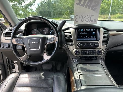 Used 2019 GMC Yukon XL Denali w/ Denali Ultimate Package AWD/4WD image 47