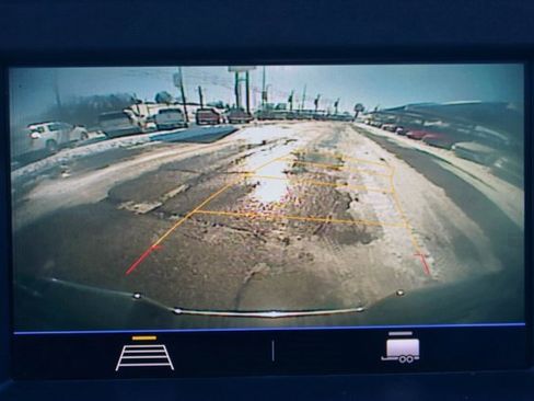 Used 2021 Chevrolet Colorado W/T image 26