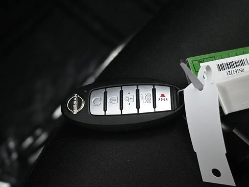 Used 2024 Nissan Altima 2.5 SV image 30