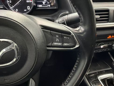 Used 2018 MAZDA MAZDA3 Grand Touring image 24