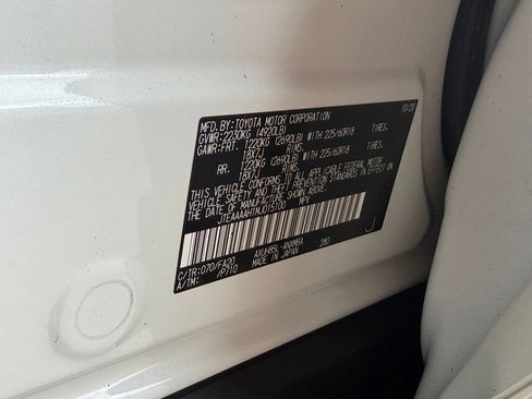 Used 2021 Toyota Venza LE w/ Carpet Mat Package (TMS) AWD/4WD image 52