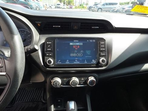 Used 2024 Nissan Kicks SV FWD image 16