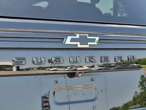Used 2024 Chevrolet Suburban RST w/ Luxury Package AWD/4WD image 29