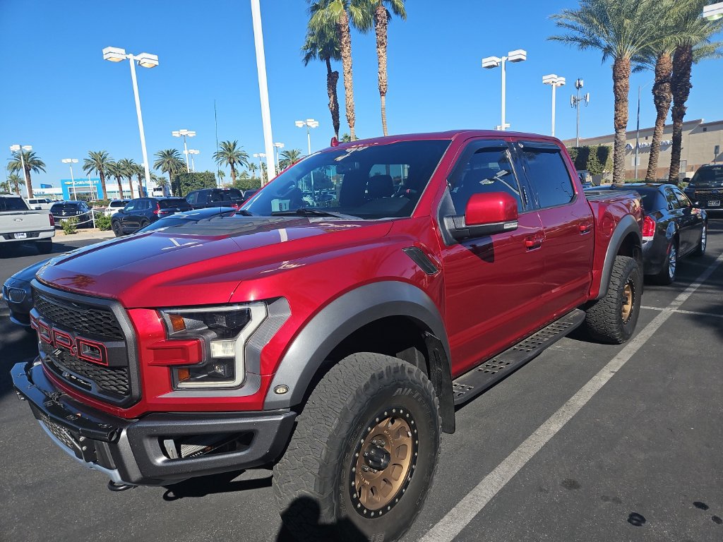 Used 2019 Ford F150 Raptor w/ Equipment Group 802A Luxury AWD/4WD image 2