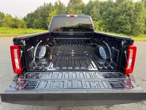 Used 2025 Ford F350 XLT AWD/4WD image 20