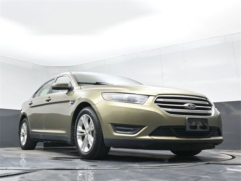 Used 2013 Ford Taurus SEL image 39
