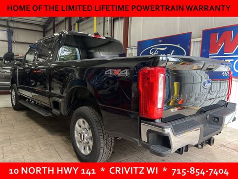 Used 2024 Ford F250 XLT AWD/4WD image 3