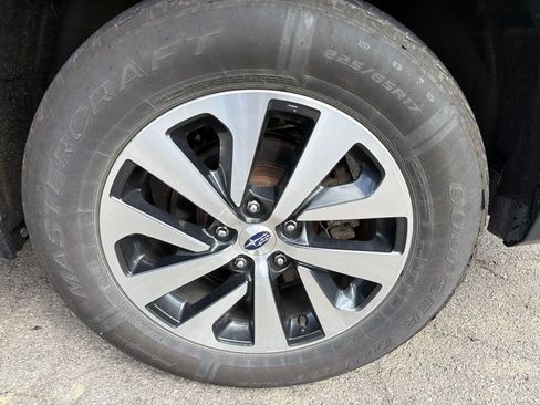 Used 2024 Subaru Outback Premium AWD/4WD image 23