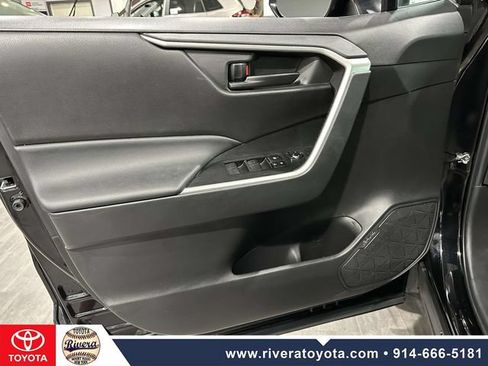 Used 2023 Toyota RAV4 LE AWD/4WD image 20