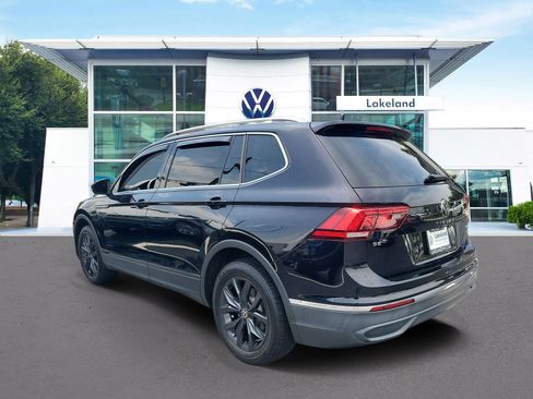 Used 2024 Volkswagen Tiguan SE FWD image 4