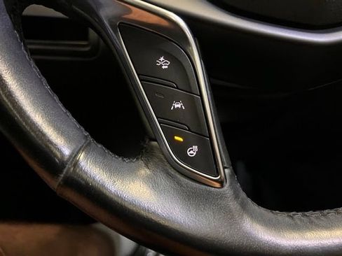 Used 2018 Cadillac XT5 Premium Luxury w/ Driver Assist Package AWD/4WD image 24