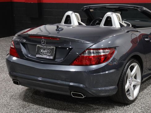 Used 2013 Mercedes-Benz SLK 250 image 31