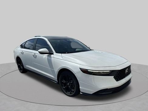 Used 2023 Honda Accord LX image 8