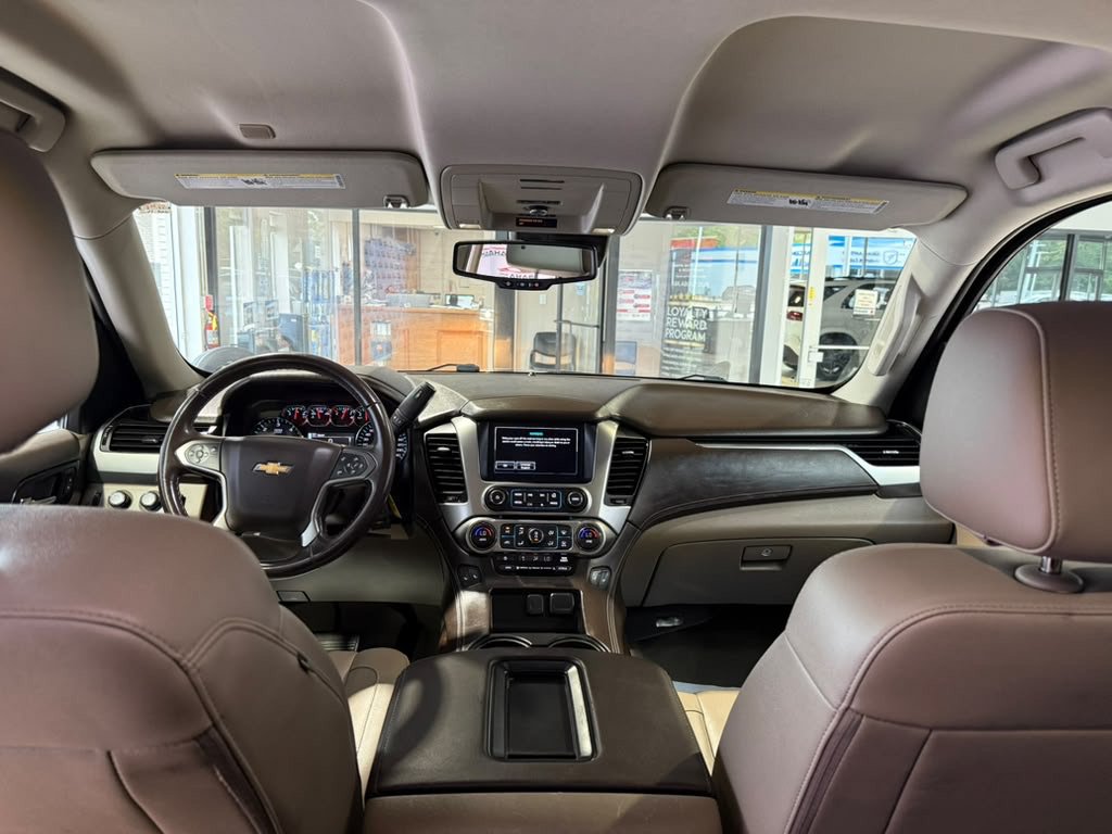 Used 2020 Chevrolet Suburban LT AWD/4WD image 18