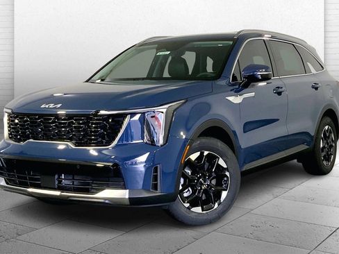 New 2025 Kia Sorento S FWD image 2
