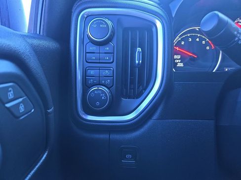 Used 2021 Chevrolet Silverado 1500 RST image 22