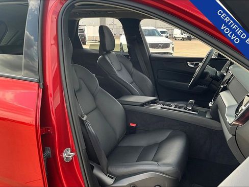 Certified 2024 Volvo XC60 T8 Core w/ Protection Package Premier image 10
