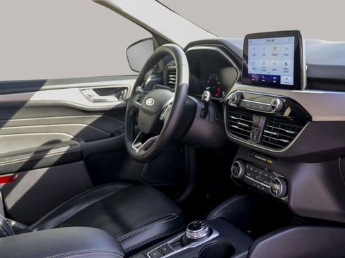 Used 2021 Ford Escape SEL image 39