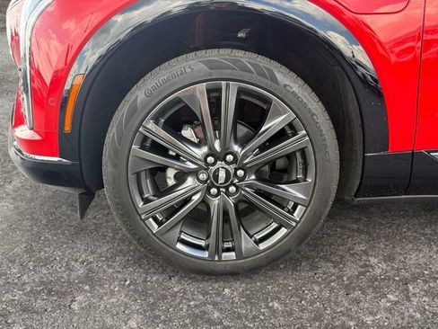Certified 2026 Cadillac Optiq Sport 2 w/ LPO, Floor Liner Package AWD/4WD image 14