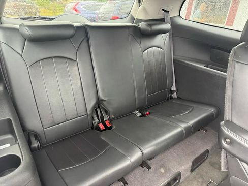 Used 2011 Buick Enclave CXL AWD/4WD image 26