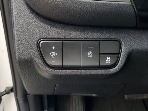 Used 2025 Kia Seltos S FWD image 16