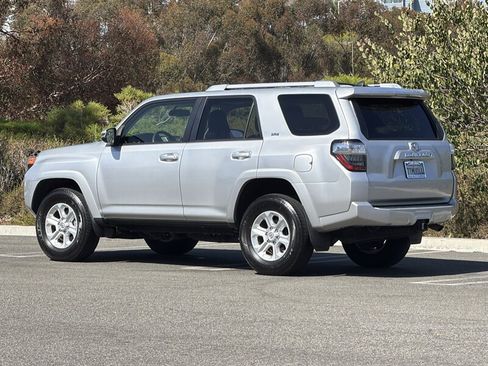 Used 2014 Toyota 4Runner SR5 Premium AWD/4WD image 4