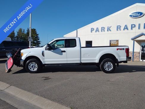 Used 2017 Ford F350 XLT w/ FX4 4x4 Off Road Package image 2